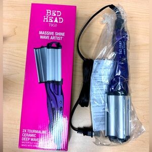 NWT- Bed Head Tigi Massive Shine Wave Artist Waver Iron. NEW